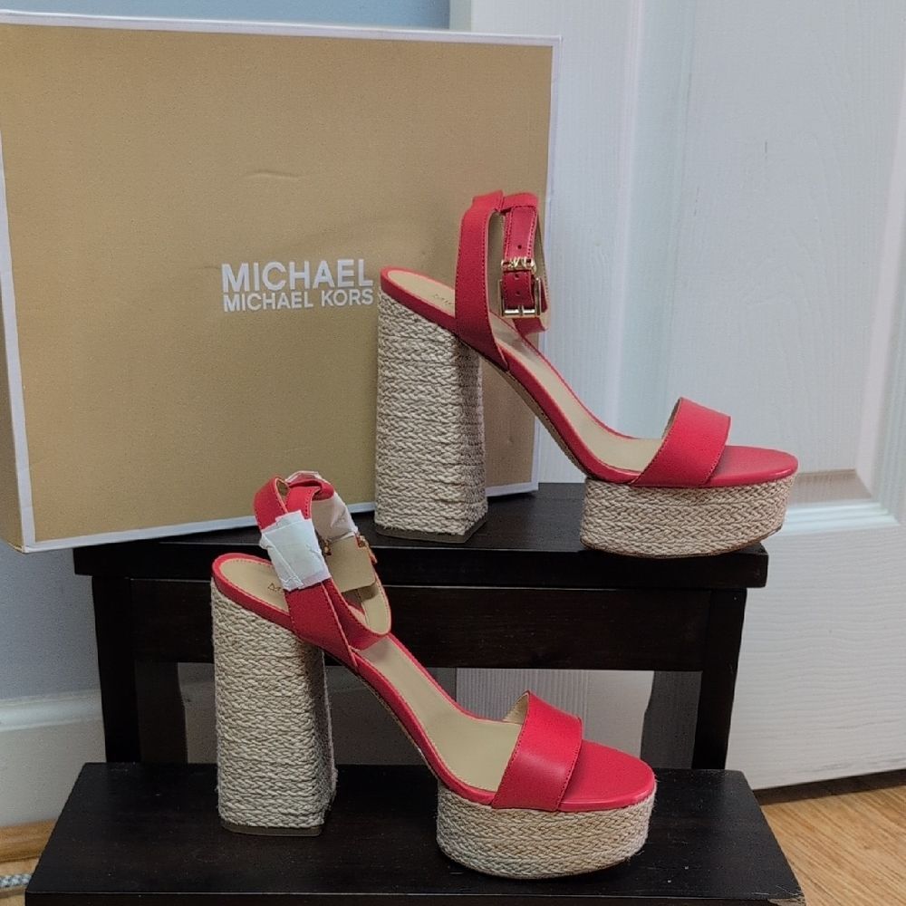 NIB Michael Kors Ashton Spiced Coral Ankle Strap Block Heel Platform Sandals 9M